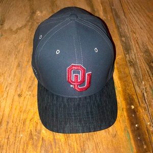 Oklahoma Sooners Air Jordan Dri-Fit adjustable hat. Like new.